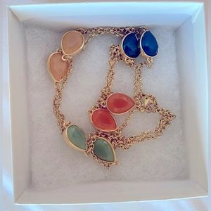Gold necklace with multicolor glass
